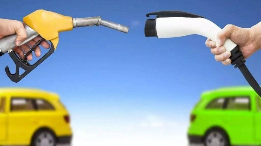 ¿Está bajando el precio del combustible por la llegada del coche eléctrico?
