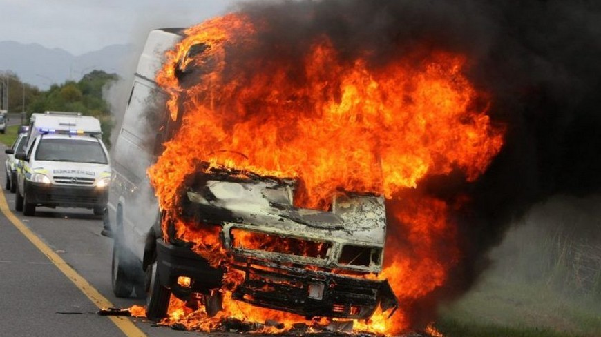 ¿Cómo actuar ante un incendio en la carretera?