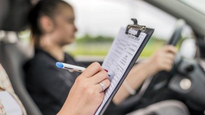 El carnet de conducir puede suponer una importante herramienta para encontrar trabajo para jóvenes desempleados, sobre todo en zonas rurales