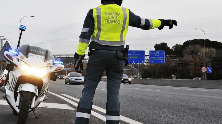 ¿Es obligatorio llevar el carnet de conducir siempre encima?