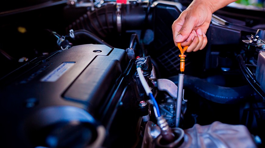 ¿Con qué frecuencia debo llevar mi auto al servicio?