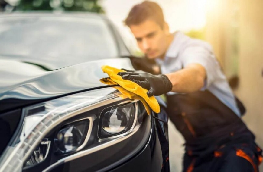 Cómo mantener el interior de tu coche limpio y ordenado