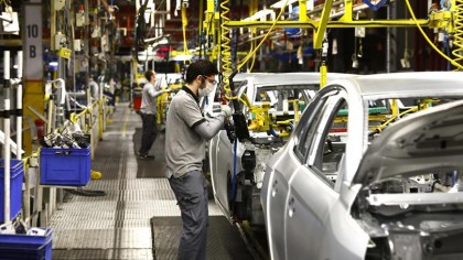 La falta de semiconductores está afectando a la fabricación de autos global