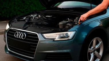 Repara tú mismo averías comunes del coche y ahorra dinero. Aprende cómo hacerlo y dónde conseguir piezas sin arruinarte.