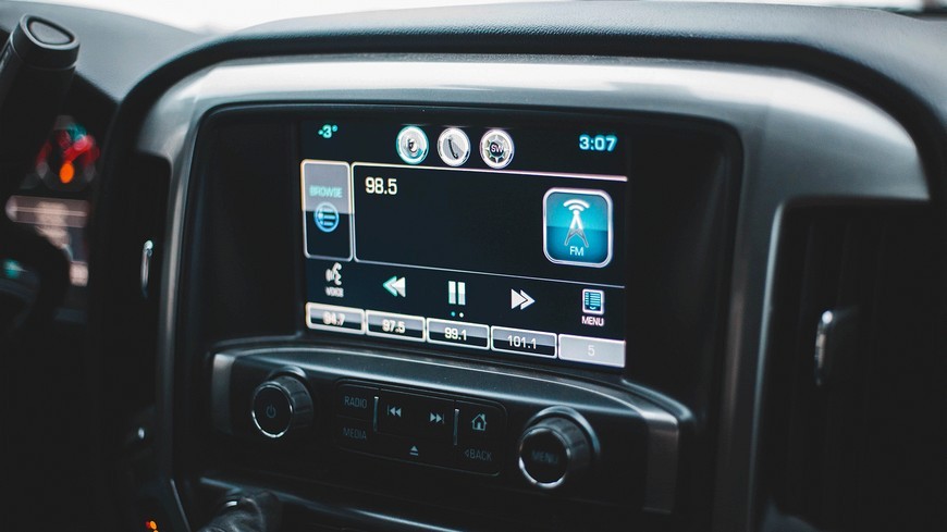 Evolución tecnológica del automóvil: las pantallas interiores
