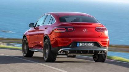 La marca de la estrella presenta el Mercedes GLC Coupé 2019 que debuta...