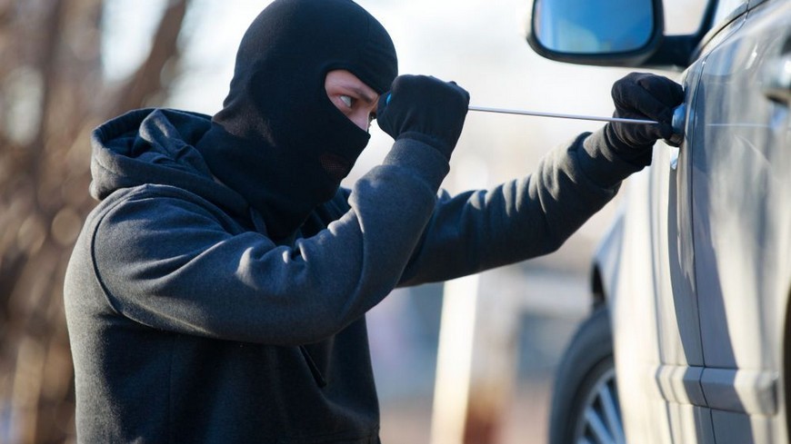 Así de facil es robar un coche moderno con llave pasiva