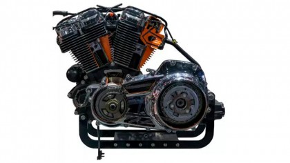 Un motor en V es una disposición de motor de combustión interna en la que los cilindros están agrupados en dos bloques o filas de cilindros dispuestos en forma de V.