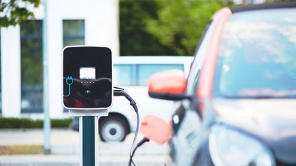 La mayoría de marcas de coche apuestan por fabricar coches eléctricos. Con...