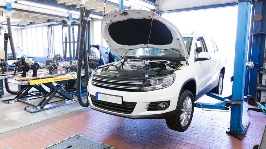 Motivos para realizar las revisiones al coche en un concesionario oficial