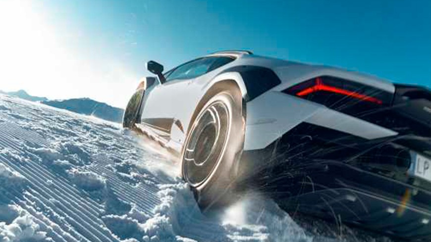 Este espectacular vídeo muestra como se comporta el Lamborghini Huracán Sterrato en la nieve