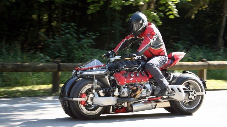 Lazareth LM 847 concebida para los amantes del arte del motor