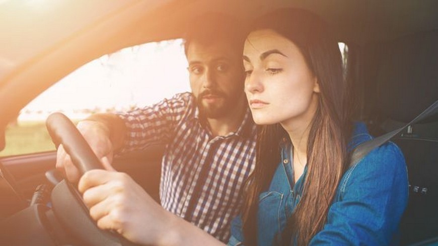 Cosas que hacemos peor que los conductores novatos