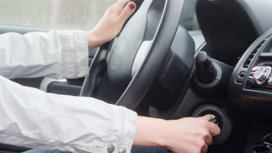 ¿Qué hacer si tu coche no arranca?