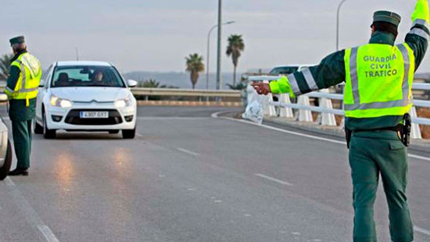 Cómo reaccionar ante un control policial en carretera