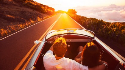 Hay muchas razones para salir de casa, pero los viajes largos en coche suelen ser tediosos, sobre todo si no se toman las medidas adecuadas antes de emprender el viaje.