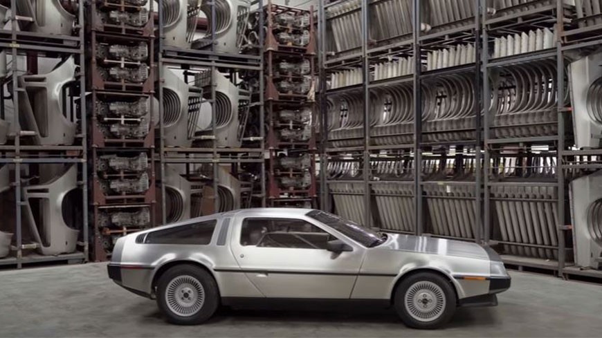 Visita la nueva fábrica de DeLorean en este vídeo