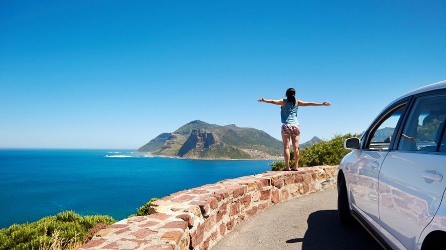 Razones para optar por un coche de alquiler en vacaciones