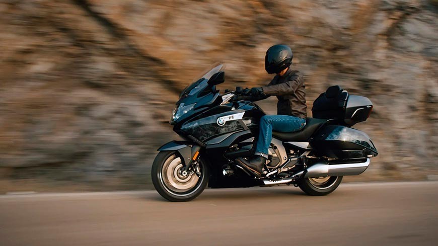 La nueva BMW K 1600 GT: potencia de 6 cilindros y confort de lujo 