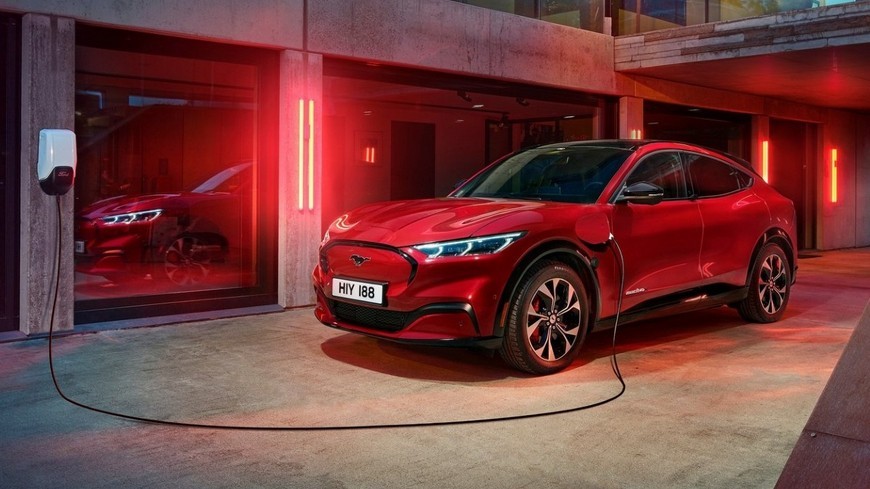 Ford anuncia que solo venderá coches eléctricos a partir de 2030 Ford anuncia que solo venderá coches eléctricos a partir de 2030