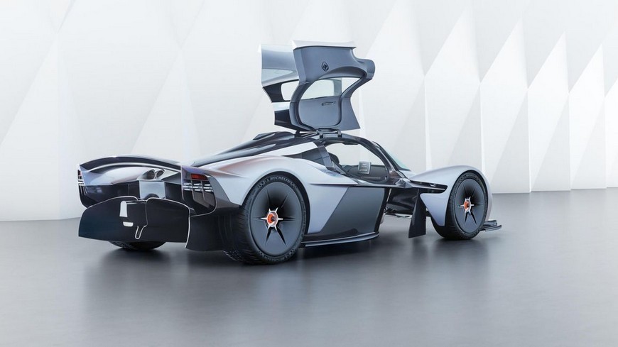 El todo potencia Aston Martin Valkyrie