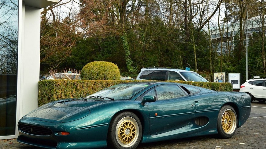 Jaguar XJ220, un superdeportivo desde el año 92