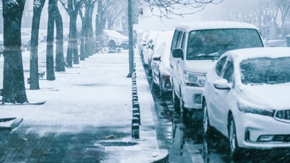 Las bajas temperaturas, la sal de la carretera, el hielo y la nieve pueden causar estragos en tu coche