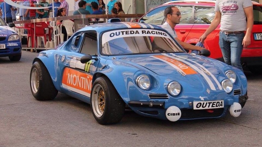 ¡Impresionante Renault Alpine A110 con motor Kawasaki!